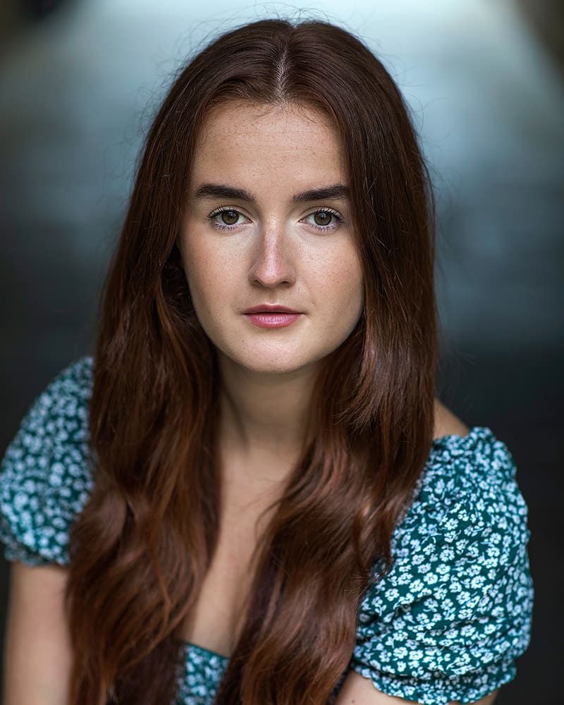 Spotlight standard headshot of actress Hannah Heaton