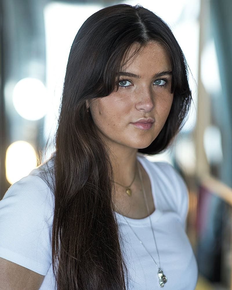 Natural light actors headshot in studio of actress Helena Elson